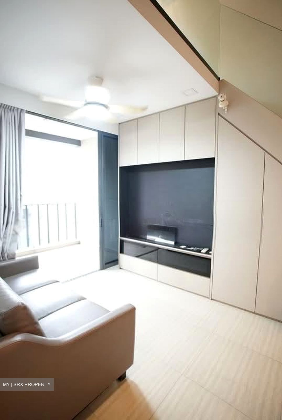 The Brownstone (D27), Condominium #566099071